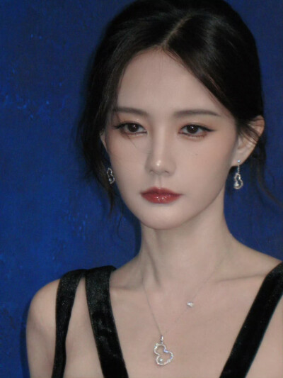 李一桐