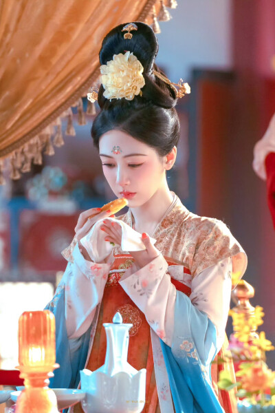 锦绣芳华–何惟芳 ​​​