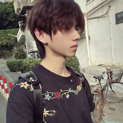 我开始接受每个不愉快的明天
侵权删