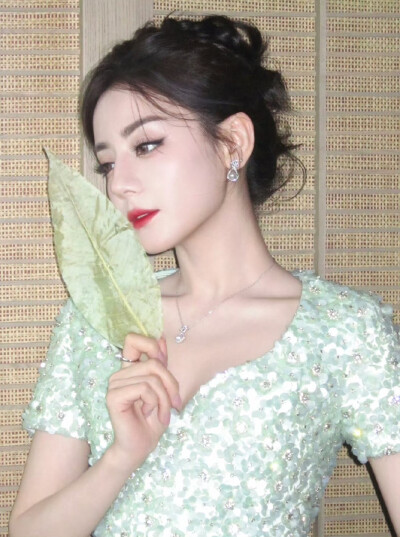 迪丽热巴