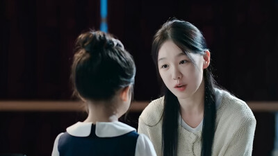 彼岸灯塔徐梦洁素材.橙光
禁二传二改
使用请标注:莫小言
礼貌拿图
侵删