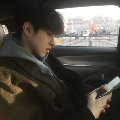 我开始接受每个不愉快的明天
侵权删