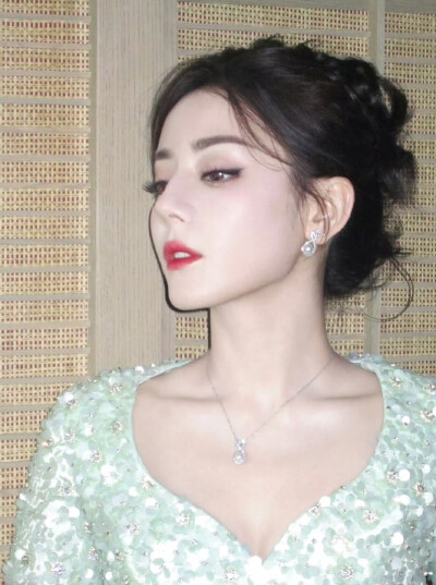 迪丽热巴