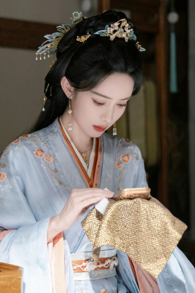 桃花映江山 姜桃花