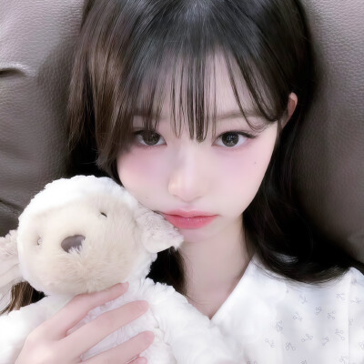 张元英