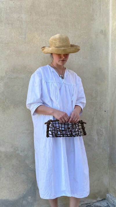 BY爱喝可乐的古娜小姐