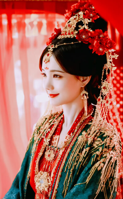 李一桐