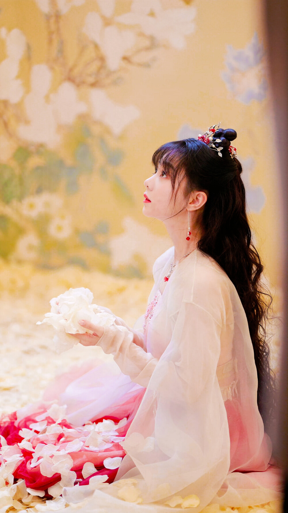 落花时节又逢君