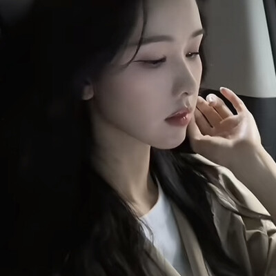 权威女头嘟嘟女士