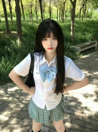 女孩我的故事因为你而展开