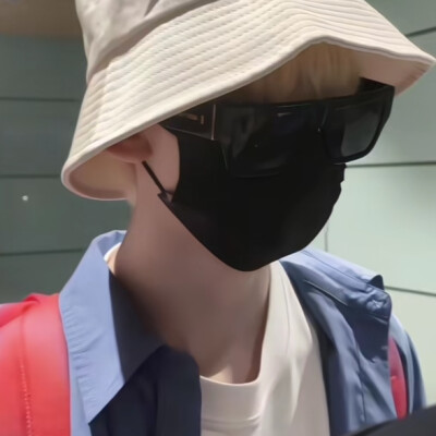 左航