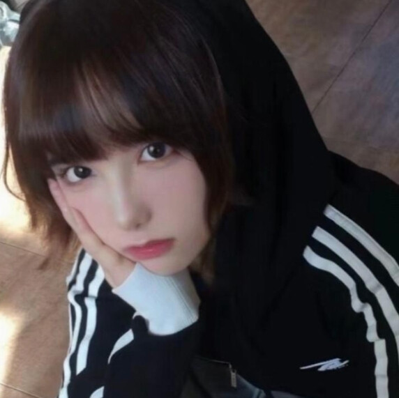 有没有女孩愿意帮我截头像？我把原图发给你，你帮我截成1:1