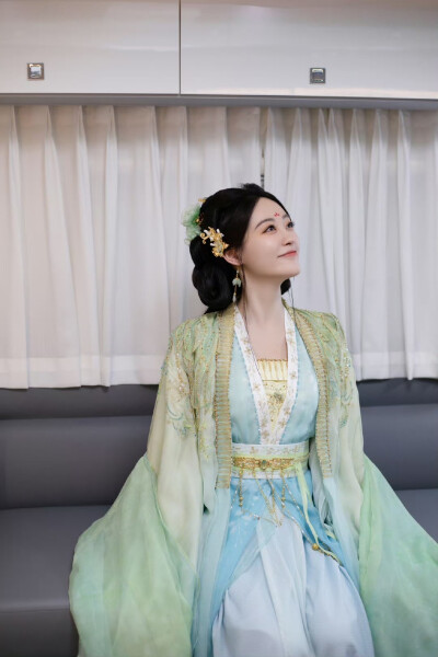 书卷一梦 宋一汀 祝绪丹