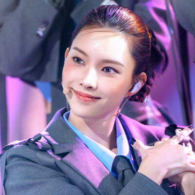 卢玧我