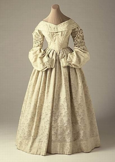 1840 - wedding dress