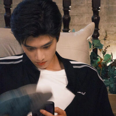 男生头像
喜欢点赞关注收藏