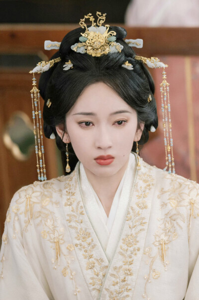 桃花映江山 孟蓁蓁