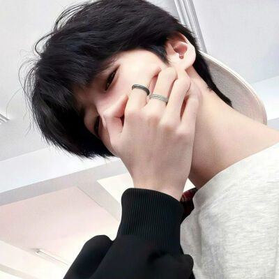 男生头像
喜欢点赞关注收藏