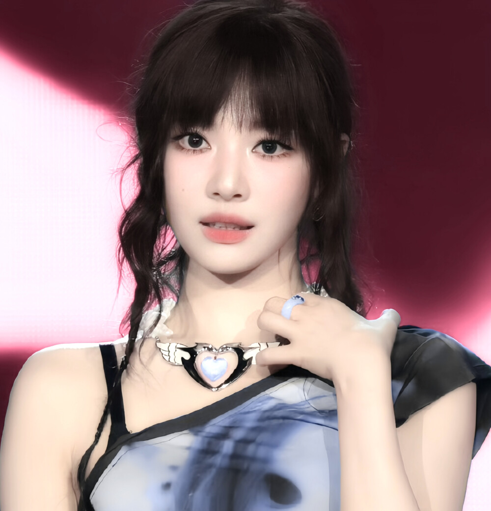 
A sharp knife 、"刺骨寒温"灼烧我的肌肤...