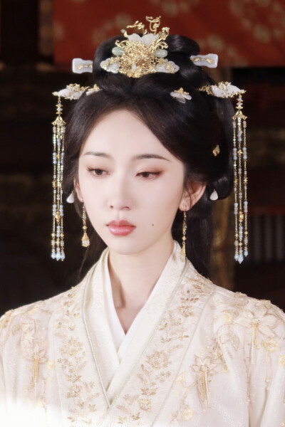 桃花映江山 孟蓁蓁