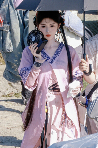 来战 阿黛