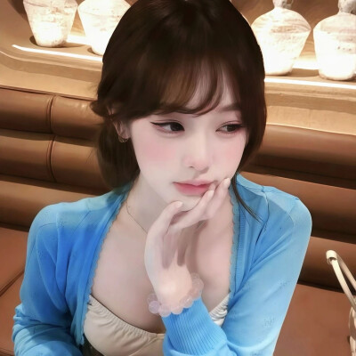 女头
