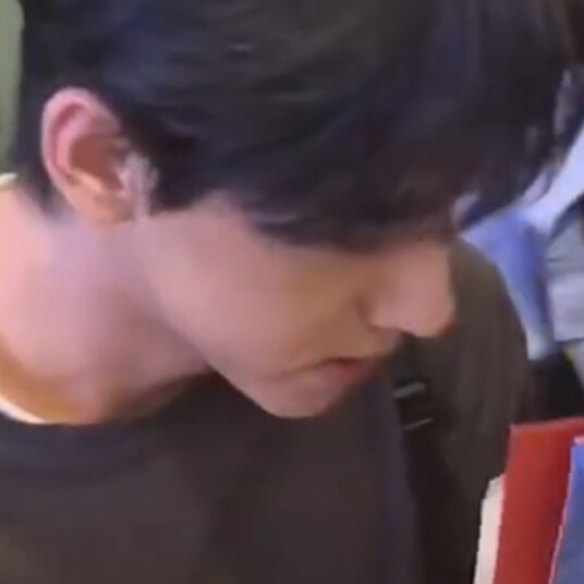 不媚男不媚女只媚钱