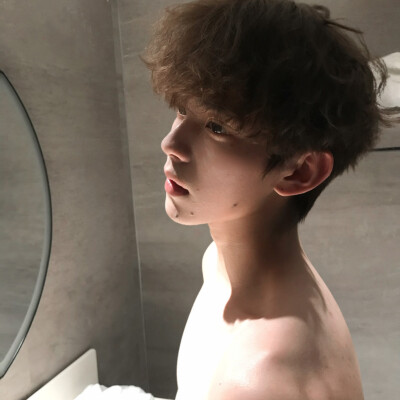 男头
二传头像注明出处