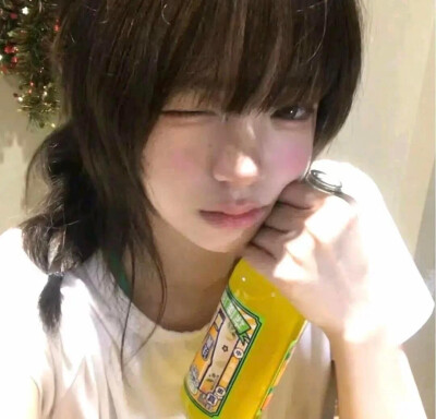 "以往的误会不需要解开， 我们长辞永绝，就是最好的结果。"