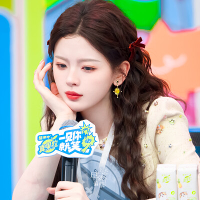 杨超越