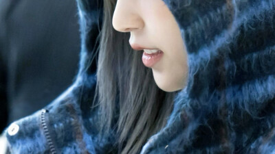 女主
