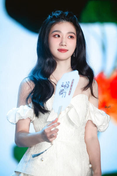 卢昱晓