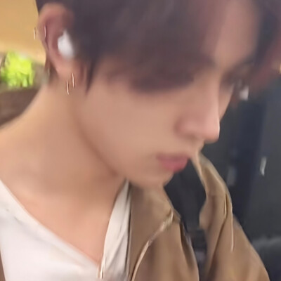 草莓还是火龙果？