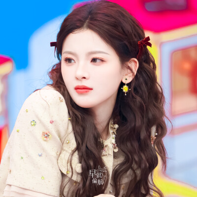 杨超越