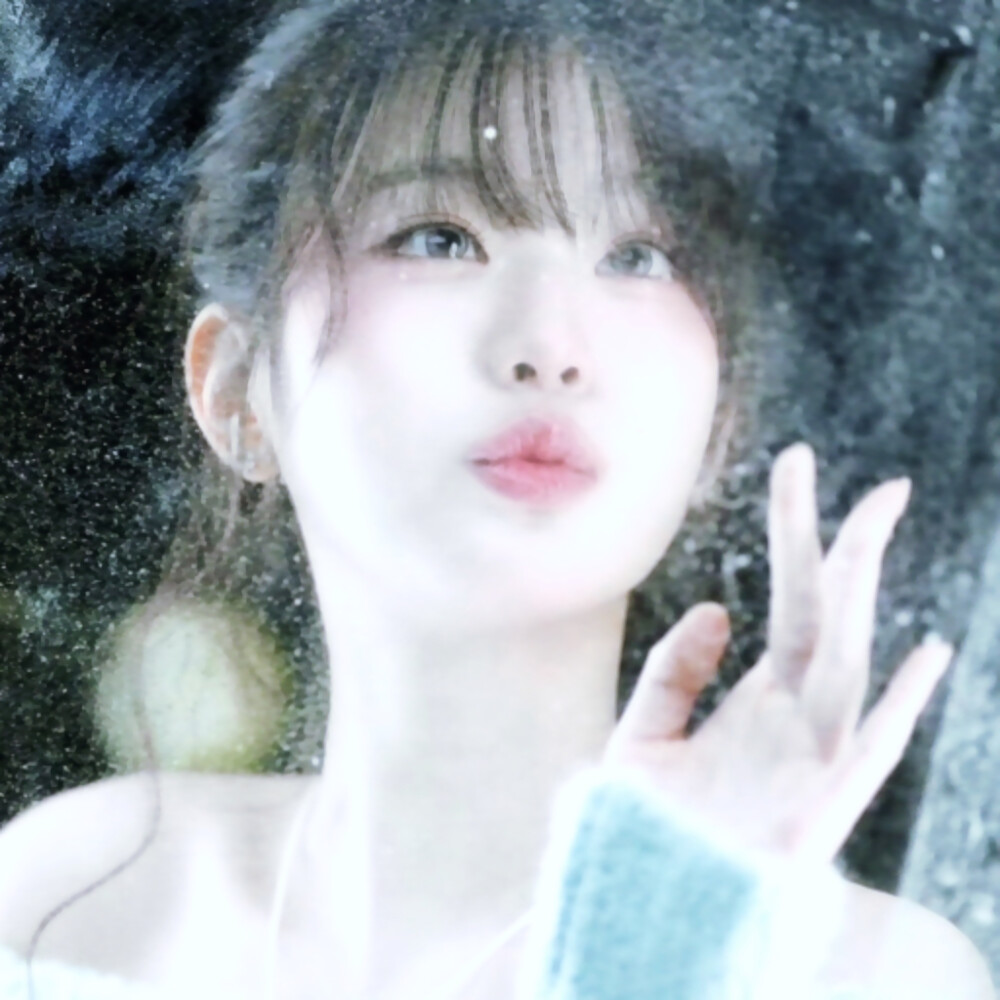 你的瞳孔截停我心底的酸涩雨