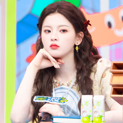 杨超越