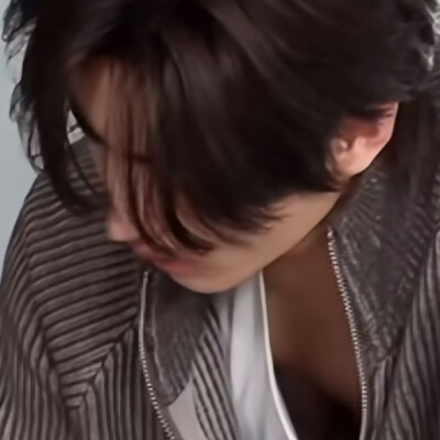 请喝咖啡的帅气学长