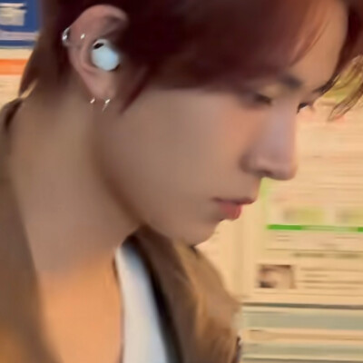 草莓还是火龙果？