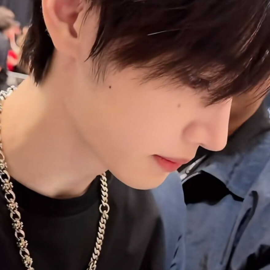 请喝咖啡的帅气学长