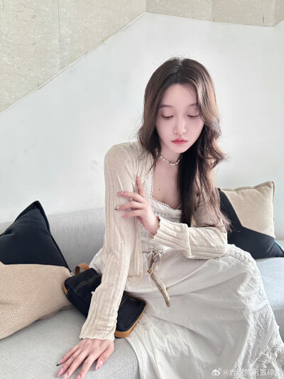 姜贞羽