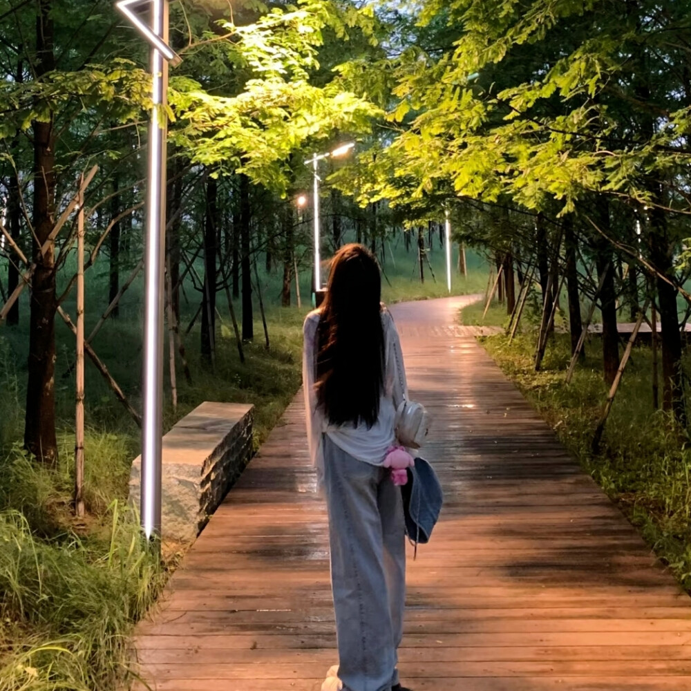 女生头像
