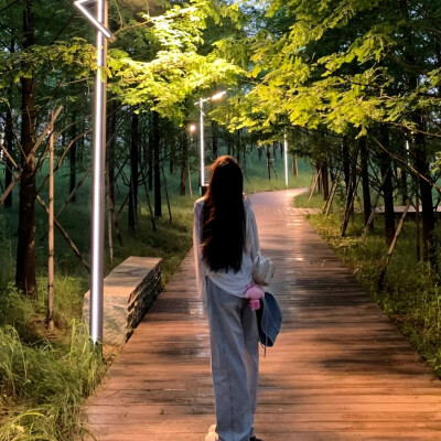 女生头像
