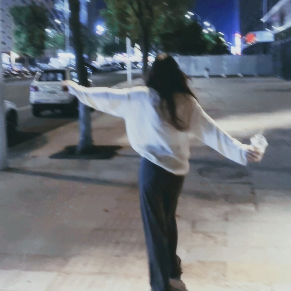 女生头像
