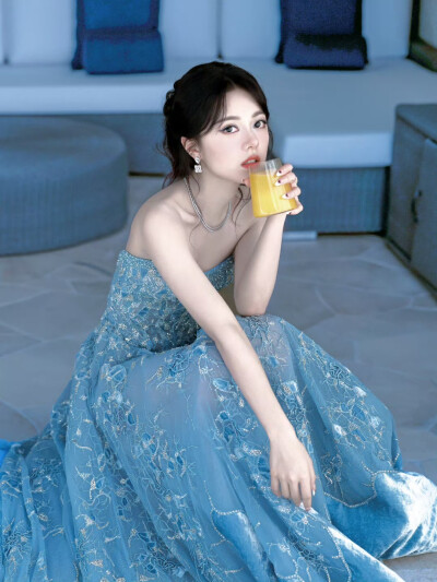 赵今麦