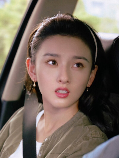 崔冰冰
淬火年代｜宋祖儿 ​
cr@塑料河