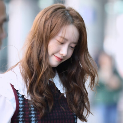 *林允儿可二改
Findyoona