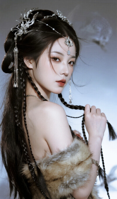 我偏要做这傲于高墙上的凌雪花