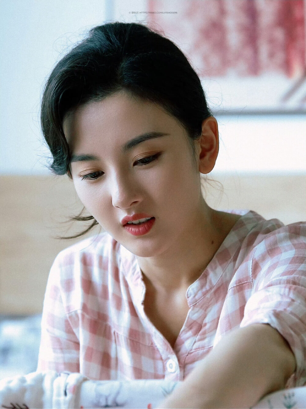 崔冰冰
淬火年代｜宋祖儿 ​
cr@塑料河