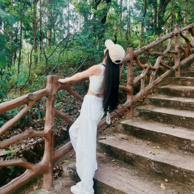 女生头像
