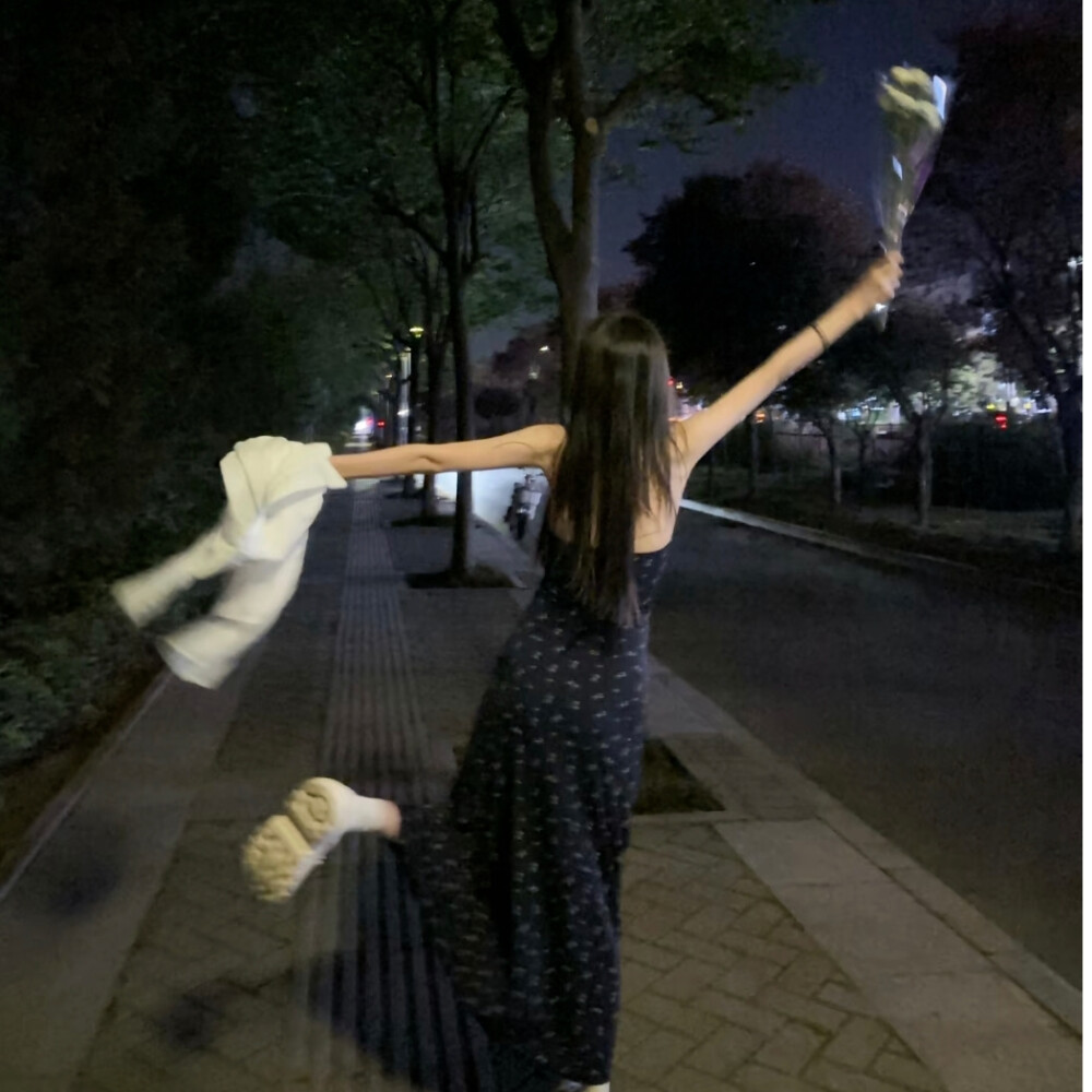 女生头像
